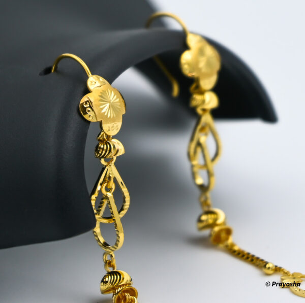 Rosey Disc Gold Drop Earrings | Stylish Drop Earrings | CaratLane